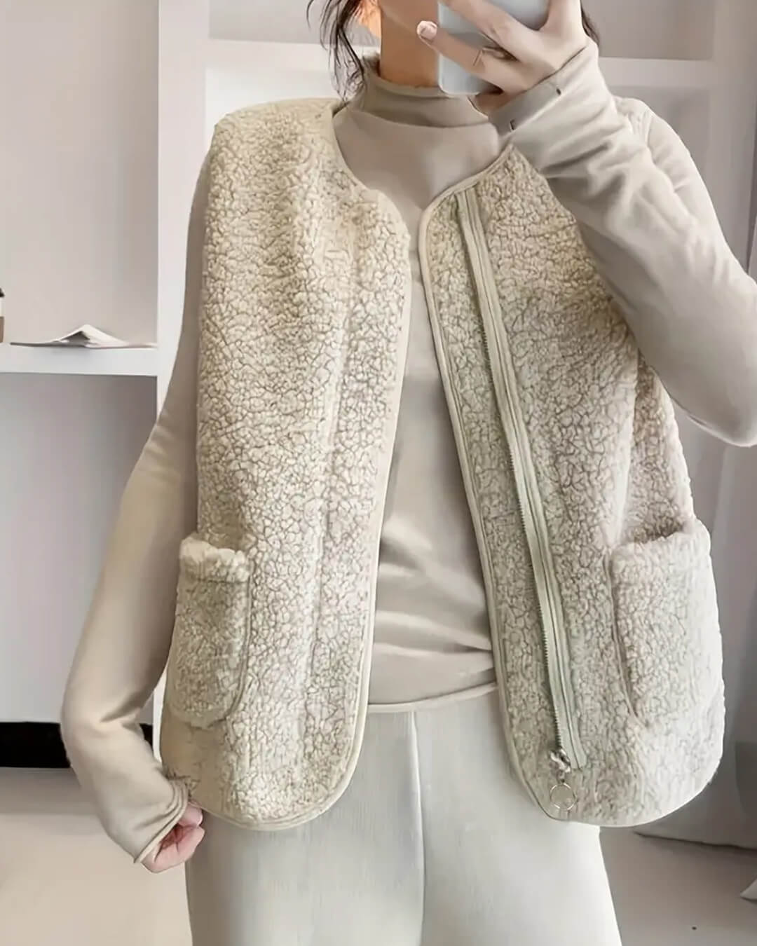 SEAME - Ellen Fleece Vest Jacket Creme One Size