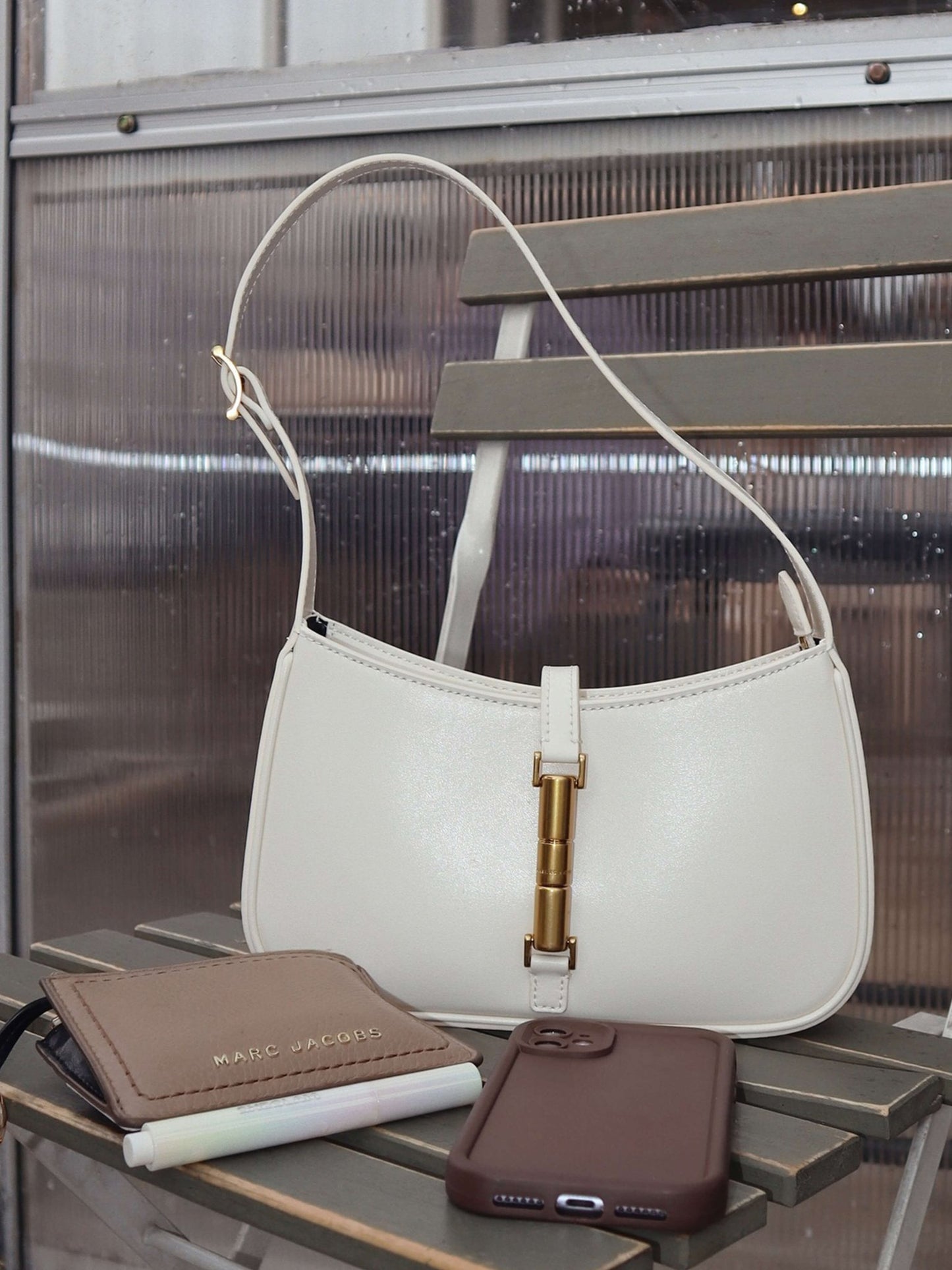 Seame - Rose clutch with strap White Regular